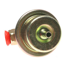 Load image into Gallery viewer, PR9 Standard Import Fuel Injection Pressure Regulator Standard Import Canada