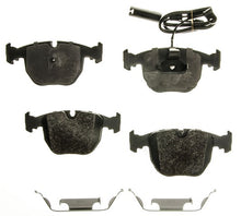 Load image into Gallery viewer, PXD681B Performance Plus Carbon Fiber Disc Brake Pad Set Agna Brakes