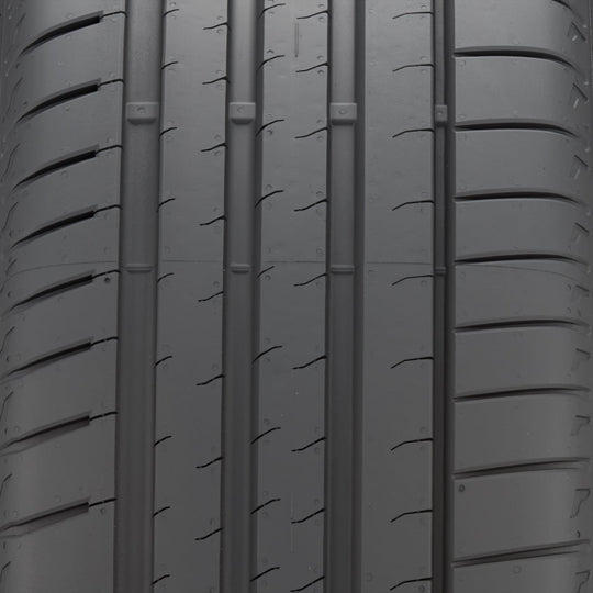 014125 235/55R20 Bridgestone Potenza Sport 105Y Bridgestone Tires Canada