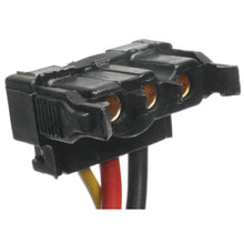 Load image into Gallery viewer, RU-562 HVAC Blower Motor Resistor Standard Ignition Canada