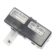 Load image into Gallery viewer, RY-1551 Standard Import A/C Compressor Control Relay Standard Import Canada