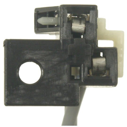 S-1482 Standard Ignition Headlight Connector Standard Ignition Canada