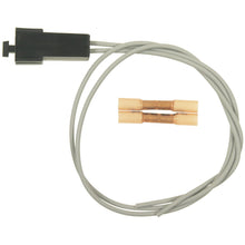 Charger l'image dans la galerie, S-1628 Standard Ignition Center High Mount Stop Light Connector Standard Ignition Canada