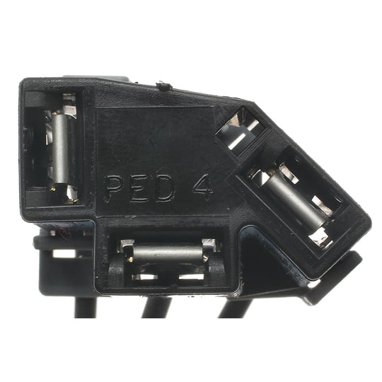 S-686 Standard Ignition Headlight Connector Standard Ignition Canada