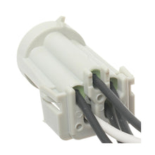 Load image into Gallery viewer, S-736 Tail Light Connector Standard Ignition Canada