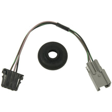 Load image into Gallery viewer, S1921 Wiper Motor Connector Standard Ignition Canada