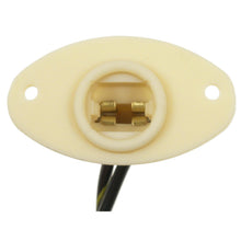 Charger l'image dans la galerie, S1930 Standard Ignition License Plate Light Socket Standard Ignition Canada