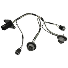 Load image into Gallery viewer, S2135 Brake / Tail / Turn Signal Light Connector Standard Ignition Canada
