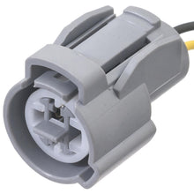 Load image into Gallery viewer, S2543 Standard Import Engine Variable Valve Timing (VVT) Solenoid Connector Standard Import Canada