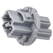 Charger l'image dans la galerie, S2672 Standard Import Multi-Purpose Light Bulb Socket Standard Import Canada