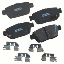 Charger l'image dans la galerie, SBC1103 Bendix Premium Ceramic Disc Brake Pads Bendix Canada