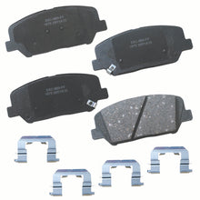 Charger l'image dans la galerie, SBC1675 Bendix Premium Ceramic Disc Brake Pads Bendix Canada