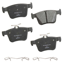 Charger l'image dans la galerie, SBC1761 Bendix Premium Ceramic Disc Brake Pads Bendix Canada