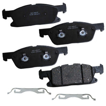 Load image into Gallery viewer, SBC1818A Bendix Premium Ceramic Disc Brake Pads Bendix Canada