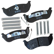 Charger l'image dans la galerie, SBC981 Bendix Premium Ceramic Disc Brake Pads Bendix Canada