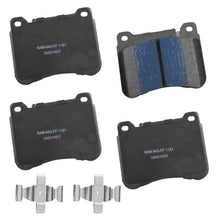 Charger l'image dans la galerie, SBM1121 Bendix Premium Semi-Metallic Disc Brake Pads Bendix Canada