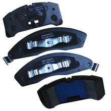 Charger l'image dans la galerie, SBM152 Bendix Premium Semi-Metallic Disc Brake Pads Bendix Canada