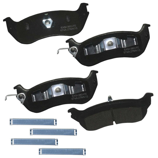 SBM674A Bendix Premium Semi-Metallic Disc Brake Pads Bendix Canada