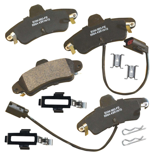 SBM899A Bendix Premium Semi-Metallic Disc Brake Pads Bendix Canada