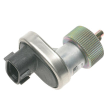 Load image into Gallery viewer, SC172 Standard Ignition Automatic Transmission Output Shaft Speed Sensor Standard Ignition Canada
