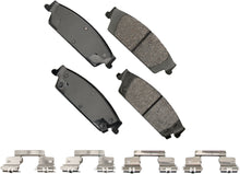 Load image into Gallery viewer, SDF1707 Severe Duty Ultra Premium Disc Brake Pad Set Akebono Canada