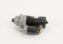 Load image into Gallery viewer, SR0430X Remanufactured Starter Motor Bosch Canada