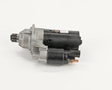 Load image into Gallery viewer, SR0455X Remanufactured Starter Motor Bosch Canada
