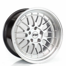 Load image into Gallery viewer, 88551430 SR05HS-ML - ESR SR05 18X8.5 5X114.3 30mm Hyper Silver With Machine Lip - ESR Wheels Canada