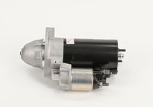 Load image into Gallery viewer, SR0816X Remanufactured Starter Motor Bosch Canada