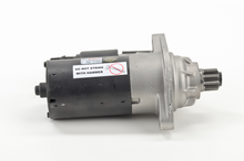 Load image into Gallery viewer, SR0830X Remanufactured Starter Motor Bosch Canada