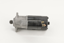 Charger l'image dans la galerie, SR17X Remanufactured Starter Motor Bosch Canada