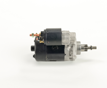 Load image into Gallery viewer, SR19X Remanufactured Starter Motor Bosch Canada