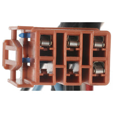 Load image into Gallery viewer, TC527 Trailer Brake Control Connector Standard Ignition Canada