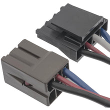 Load image into Gallery viewer, TC710 Trailer Brake Control Connector Standard Ignition Canada