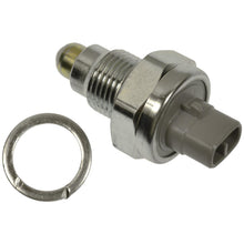 Charger l'image dans la galerie, TCA112 Standard Ignition Transfer Case Switch Standard Ignition Canada
