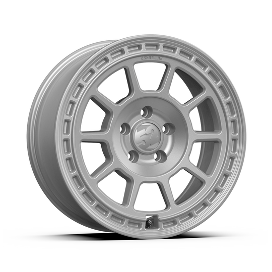 TMXRS-78051+34 - Fifteen52 Traverse MX 17X8 5X112 ET 34mm Radiant Silver - Fifteen52 Wheels Canada