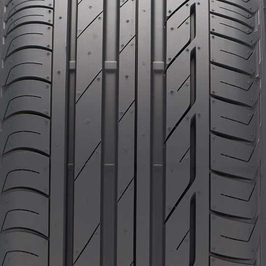 005323 225/50R18 Bridgestone Turanza T001 RFT 95W Bridgestone Tires Canada