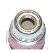 Load image into Gallery viewer, V484 Standard Import PCV Valve Standard Import Canada