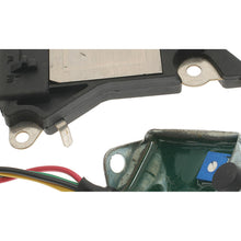 Charger l'image dans la galerie, VR-486 Standard Ignition Voltage Regulator Standard Ignition Canada