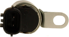 Load image into Gallery viewer, VTS140 Engine Variable Valve Timing (VVT) Solenoid Cloyes Canada