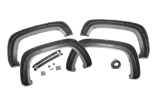 A-C12011-GBA Defender Pocket Fender Flares - Black - Chevy Silverado 2500 HD/3500 HD (20-23) Rough Country Canada