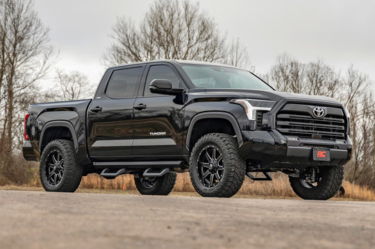 70340 3.5 Inch M1 Lift Kit - Toyota Tundra 4WD (2022-2023) Rough Country Canada