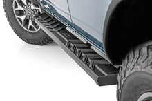 Charger l&#39;image dans la galerie, 41007 BA2 Running Boards - Side Step Bars - 4-Door - Ford Bronco (2021-2023) Rough Country Canada