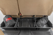 Load image into Gallery viewer, RC09001 Underseat Storage - Chevy/GMC 1500 (07-13) Rough Country Canada