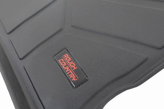 M-6120 Rear Cargo Mat - W/ Sub - Jeep Wrangler JL 4WD (2018-2023) Rough Country Canada