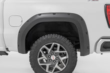 Charger l'image dans la galerie, F-C11950A-GAN Pocket Fender Flares - GAN Silver Ice Metallic - GMC Sierra 1500 (19-23) Rough Country Canada