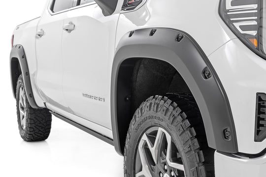 F-C11950A-GAZ Pocket Fender Flares - GAZ Summit White - GMC Sierra 1500 (19-23) Rough Country Canada