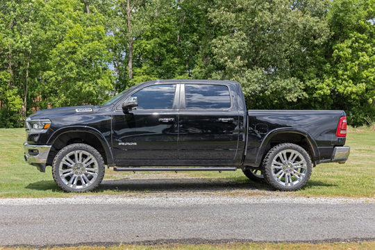 41004 BA2 Running Board - Side Step Bars - Ram 1500 (19-23)/1500 TRX (21-23) Rough Country Canada