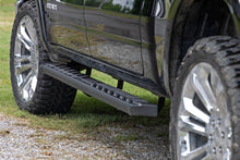 Charger l&#39;image dans la galerie, 41004 BA2 Running Board - Side Step Bars - Ram 1500 (19-23)/1500 TRX (21-23) Rough Country Canada