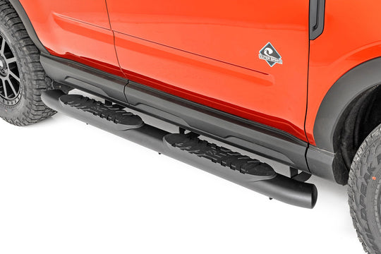 21006 Oval Nerf Steps - Black - Ford Bronco Sport 4WD (2021-2023) Rough Country Canada